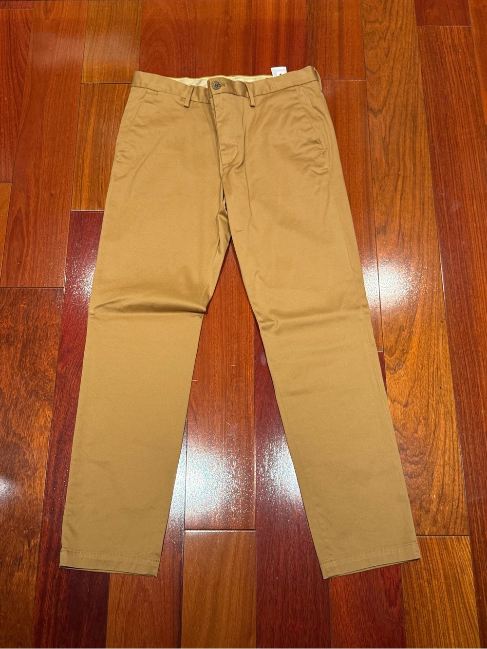 Banana Republic Men's Chinos in Camel Tan